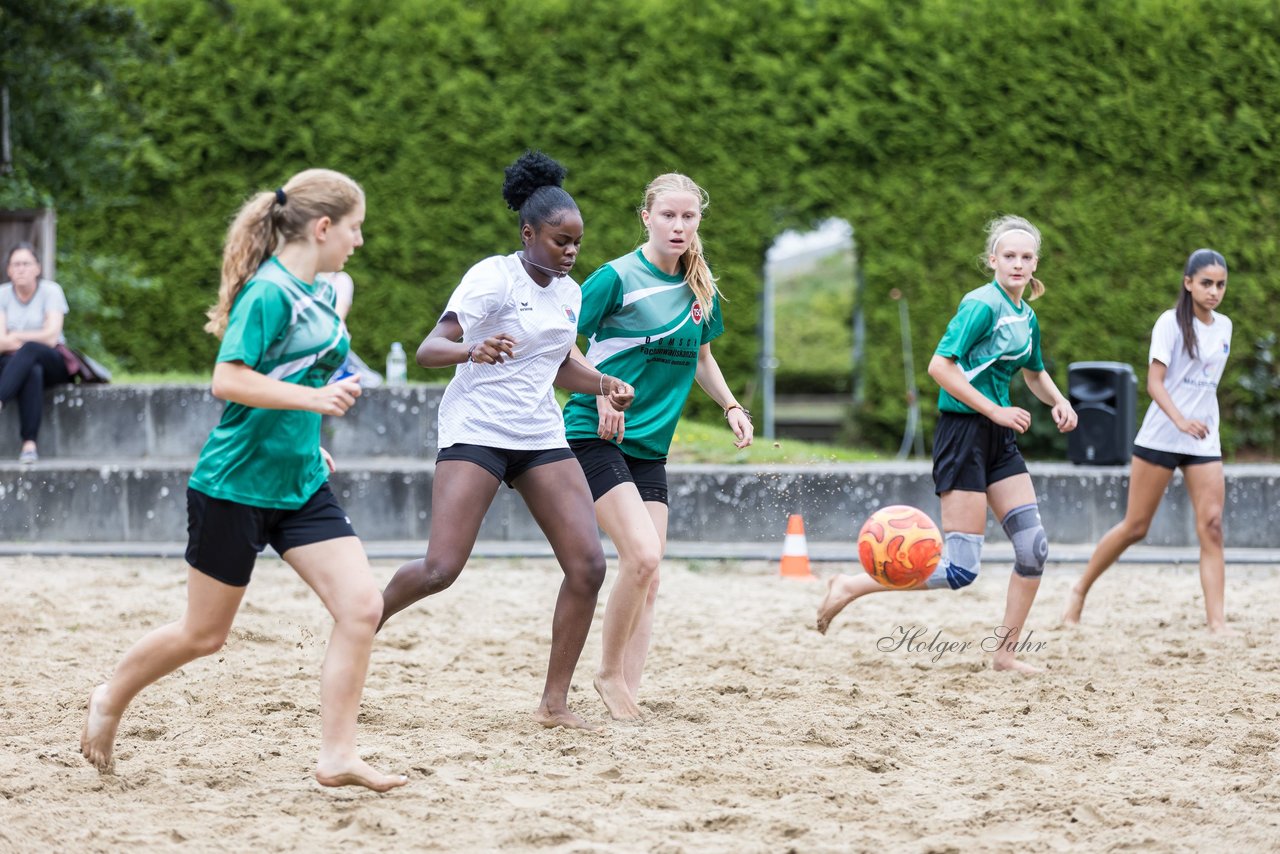 Bild 61 - wBJ/wCJ Beachsoccer Cup